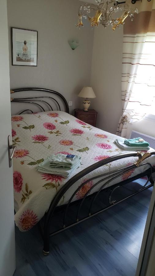 Le Calme Bed & Breakfast Plesse Exterior photo